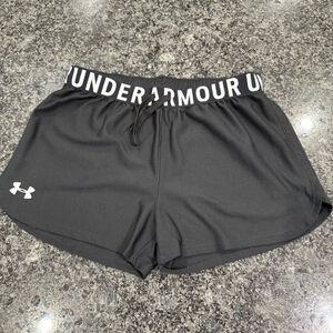 Under Armour youth girls Black Shorts size youth XL